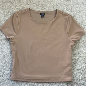 Express Body Contour High Compression Short Sleeve Cropped Tee Pecan Size M